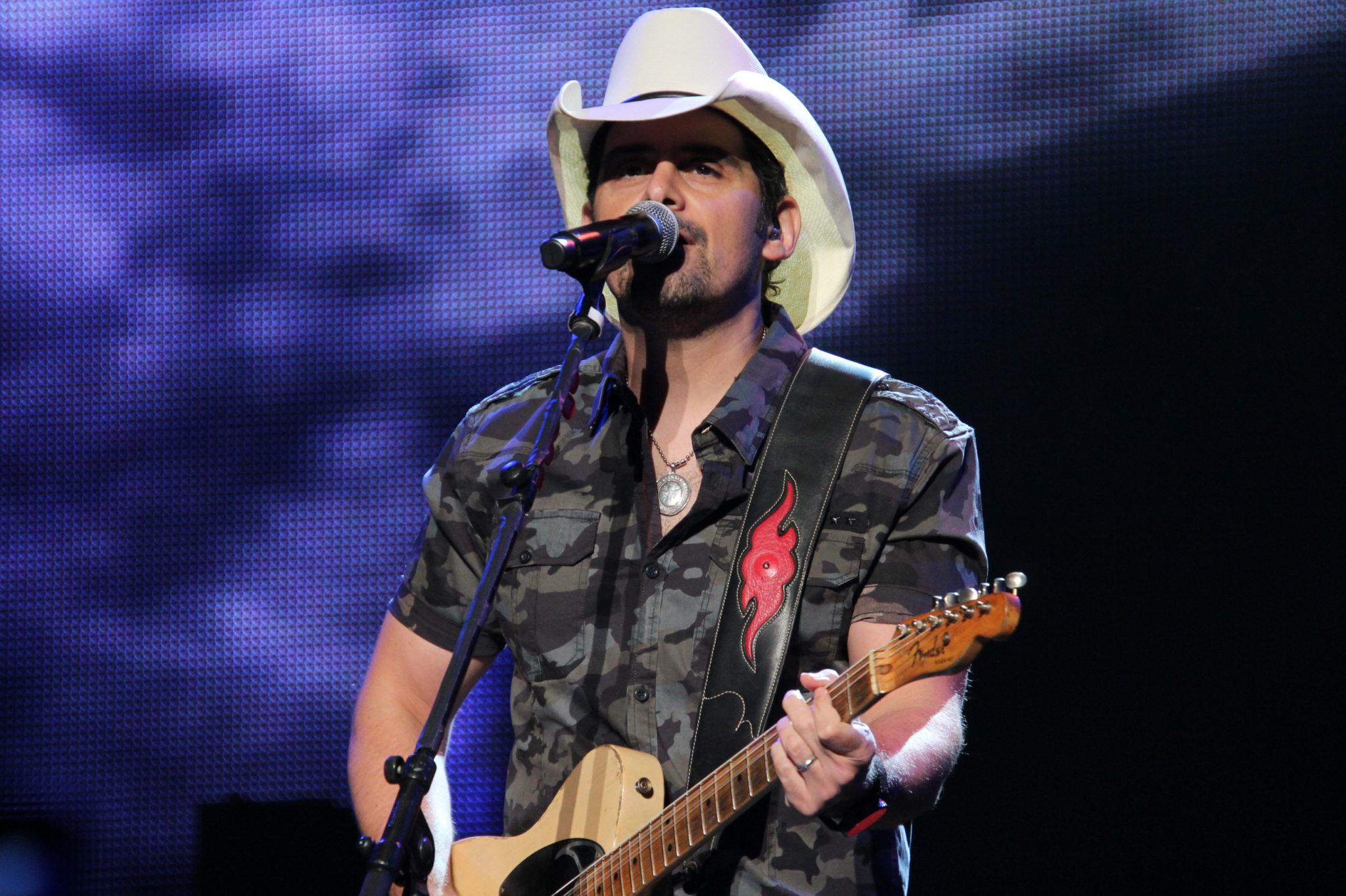 Brad Paisley at Xfinity Center