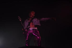 Machine Gun Kelly at the Mohegan Sun Arena on October 31, 2021