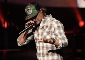 Dierks Bentley at the Xfinity Center in Mansfield, Massachusetts