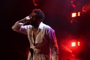 Shaggy at the Xfinity Center