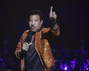 Lionel Richie at Mohegan Sun Arena
