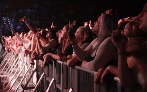 Greta Van Fleet performed at the Mohegan Sun Arena on October 7, 2022.