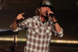 Dierks Bentley at the Xfinity Center in Mansfield, Massachusetts