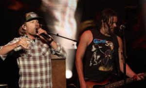 Dierks Bentley at the Xfinity Center in Mansfield, Massachusetts