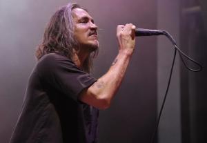 Incubus at the Xfinity Center in Mansfield, MA