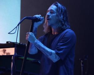 Incubus at the Xfinity Center in Mansfield, MA