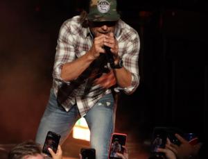 Dierks Bentley at the Xfinity Center in Mansfield, Massachusetts