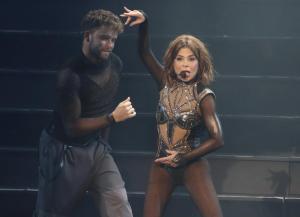 Paula Abdul at the Xfinity Center in Mansfield, MA on 8/10/2024