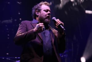 Nathaniel Rateliff & The Night Sweats at the Mohegan Sun Arena in Uncasville, CT on March 23, 2025.