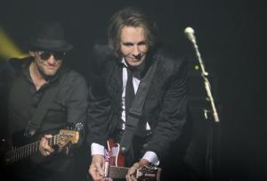 Rick Springfield at the Mohegan Sun Arena in Uncasville, Connecticut on May 19, 2024.