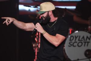 Dylan Scott and Mackenzie Carpenter at Leader Bank Pavilion in Boston, MA on 5/30/2024