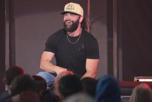 Dylan Scott and Mackenzie Carpenter at Leader Bank Pavilion in Boston, MA on 5/30/2024
