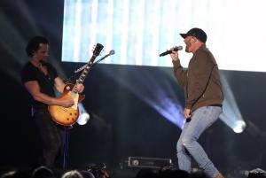 Cole Swindell at Leader Bank Pavilion in Boston, MA on 5/30/2024
