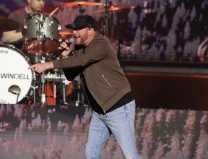 Cole Swindell at Leader Bank Pavilion in Boston, MA on 5/30/2024