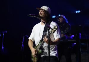 Stick Figure at Xfinity Center in Mansfield, MA on August 3, 2024